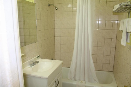 Hutchinson Inn image 13