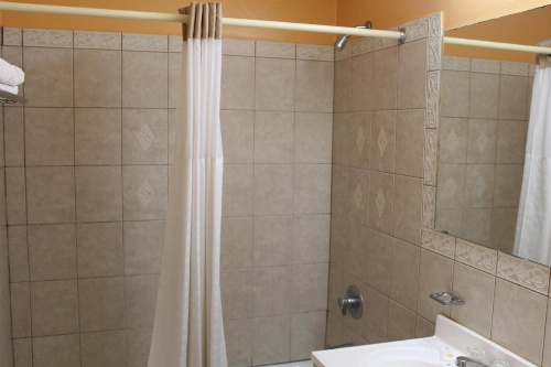Hutchinson Inn image 17